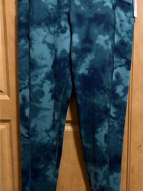 Victoria's Secret Black and Dark Teal Tie-Dye Leggings
